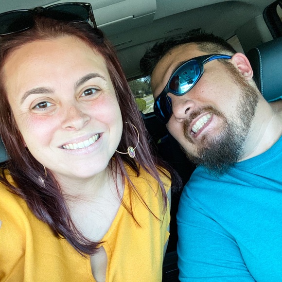 Meet your Posher, Amber - Picture 2 of 3